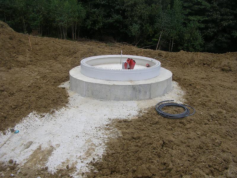 Zasypywanie wybetonowanego silosa wiatraka nr 5_09.jpg